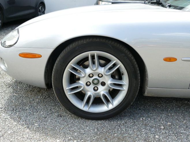 Jaguar XK8 4.0 V8 298 Ch BVA Gris de 2022