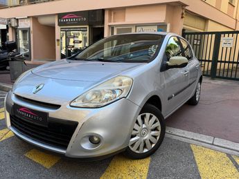  Voir détails -Renault Clio III 1.5l dCi 75 CV eco2 Expression Clim à Nice (06)