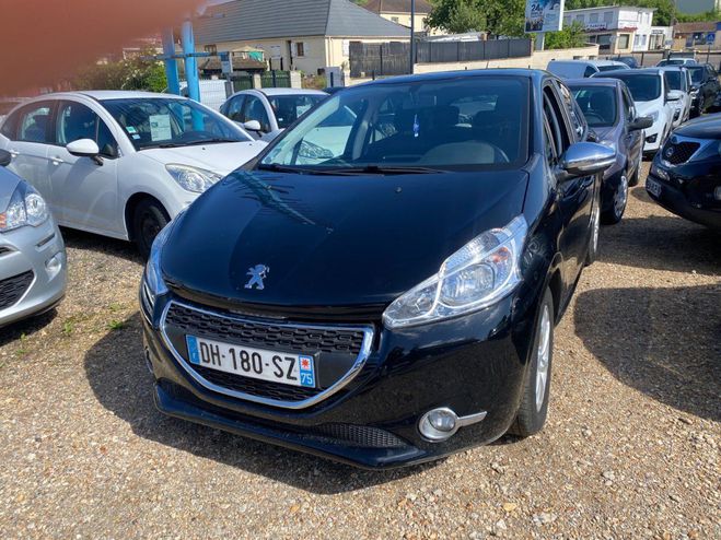 Peugeot 208 1.6 e-HDi 92ch BVM5 Active Noir de 2014
