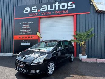  Voir détails -Peugeot 5008 1.6 HDI 110cv 7 places Toit panoramique  à Bischwiller (67)