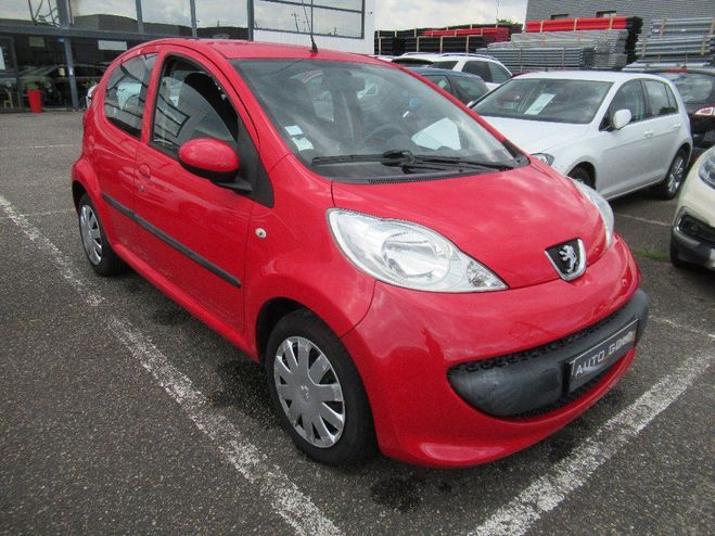 Peugeot 107 1.4 HDi 54ch Trendy Rouge de 2006