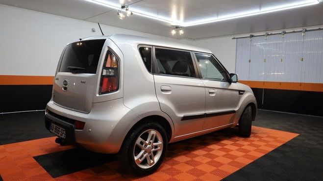 Kia Soul 1.6 CRDI PLUG Gris C de 2009
