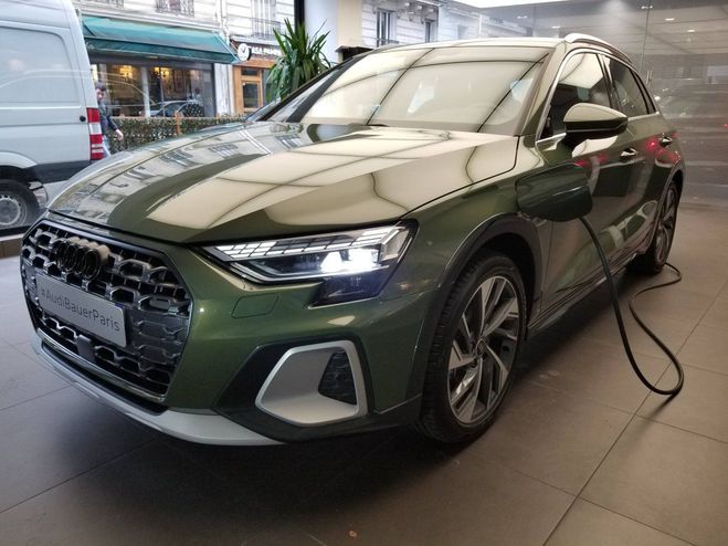 Audi A3 ALLSTREET 40 TFSI e Hybride rechargeable Vert de 2025