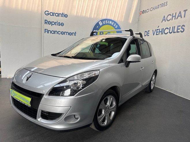 Renault Scenic III 2.0 16V 140CH PRIVILEGE CVT Gris de 2012