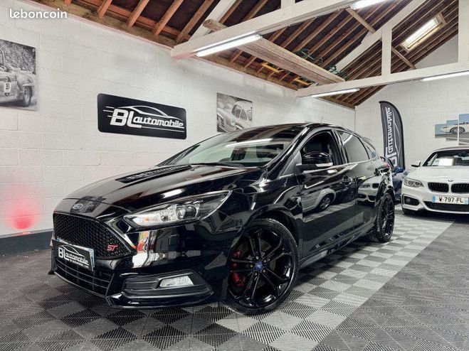 Ford Focus 2.0 ECOBOOST 250CH STOP&START ST Noir de 2016