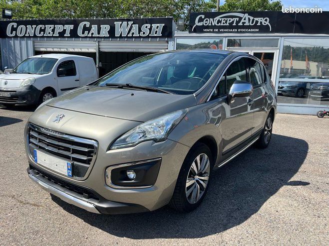Peugeot 3008 1.6 hdi 115 cv Gris de 2014