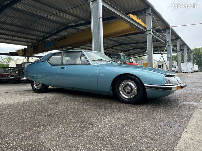 Citroen SM Maserati 2,7 carburateur sortie de grang Bleu de 1971