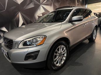  Voir détails -Volvo XC60 D5 AWD 205CH FAP MOMENTUM à Aubire (63)
