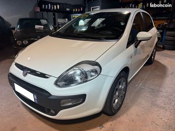  Voir détails -Fiat Punto 1,3 JTD 70CH 1re main à Armentires (59)