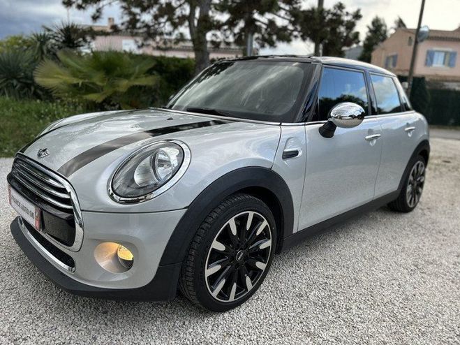 Mini Cooper 5 PORTES 136CH BVA7 Gris C de 2018