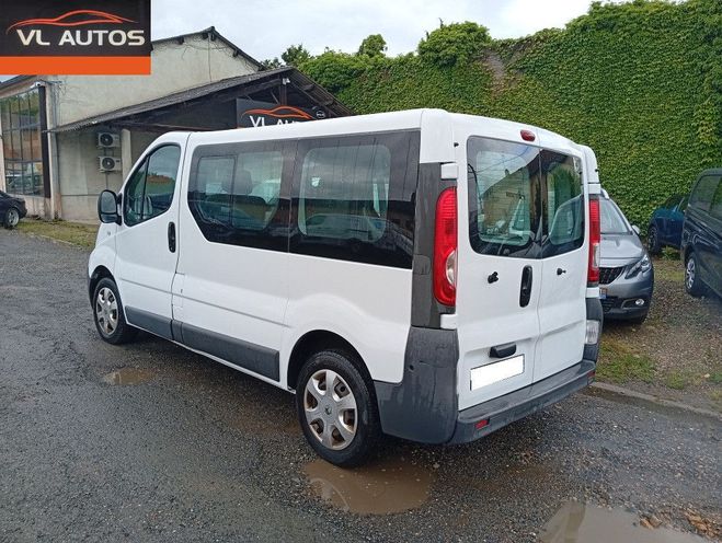 Renault Trafic 9 places - 2.0 DCI - 113cv - Anne 2007 Blanc de 2007