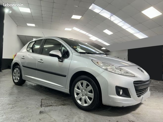 Peugeot 207 1.4HDi 70Ch  de 2010