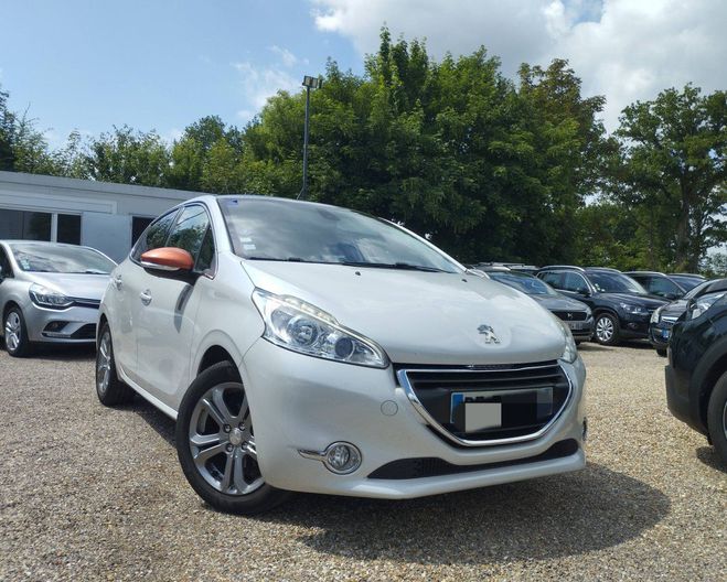 Peugeot 208 1.2 82 CV ROLAND GARROS BLANC de 2014