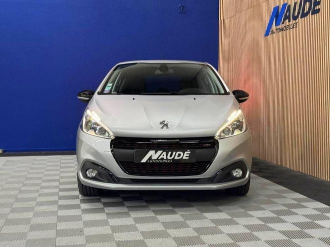 Peugeot 208 1.2 PureTech 110 CH GT Line - Premiere m GRIS de 2018