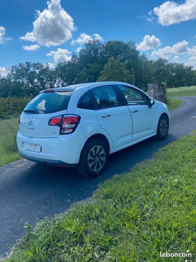 Citroen C3 II 1.4 HDi 70 CONFORT Blanc de 2015