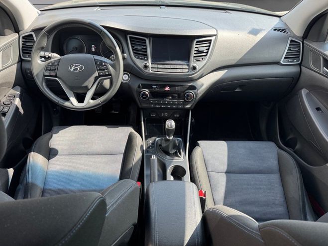 Hyundai Tucson 1.7 CRDi 115 2WD Creative Gris de 2016