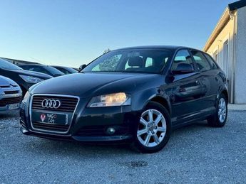  Voir détails -Audi A3 1.6 TDI 105ch Ambiente S tronic 7 à Saint-Mdard-d'Aunis (17)