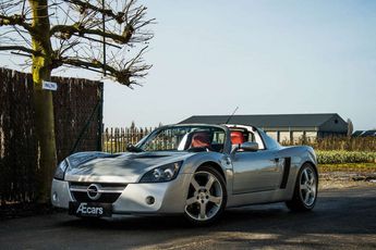  Voir détails -Opel Speedster ROADSTER 2.2 à Izegem (88)