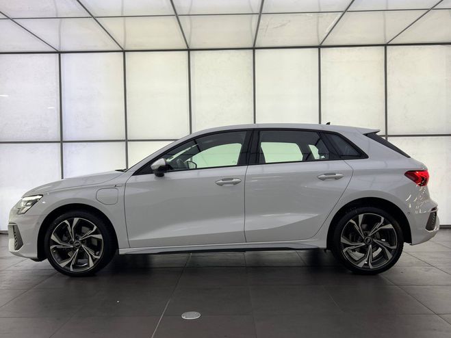 Audi A3 Sportback 40 TFSIe 204 S tronic 6 S Line Blanc de 2021