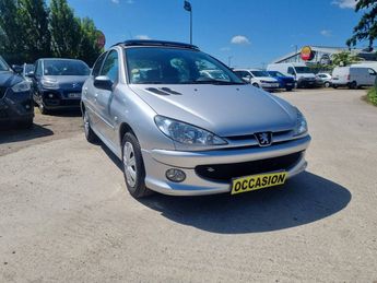  Voir détails -Peugeot 206 1.4 Pop Art Clim 5p à vreux (27)