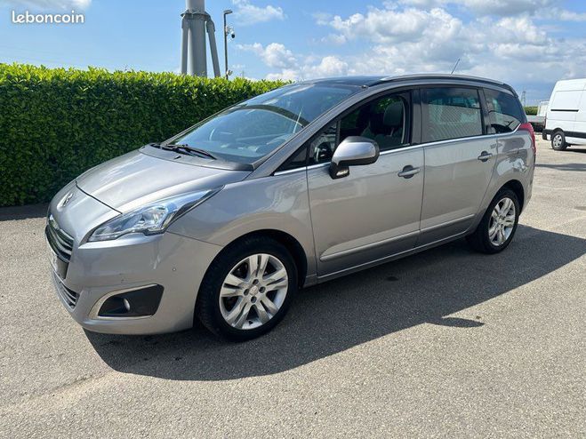 Peugeot 5008 1.6 e-HDI EAT6 120cv BVA Gris de 2017
