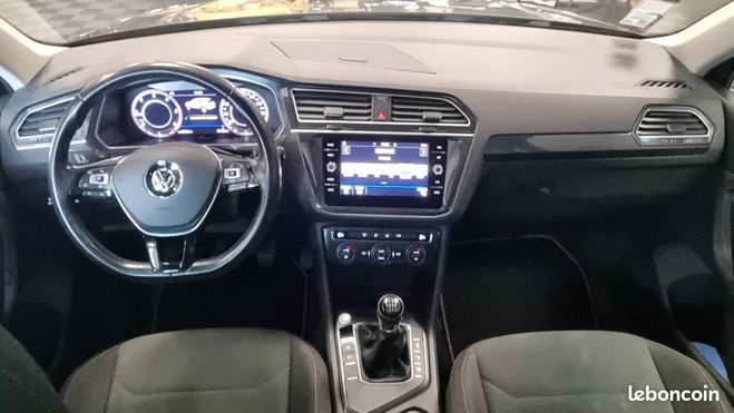 Volkswagen Tiguan 2.0 TDI 150 BLUEMOTION CARAT Gris de 2018