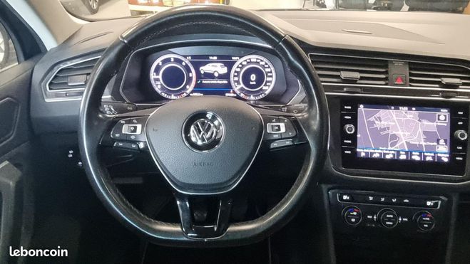 Volkswagen Tiguan 2.0 TDI 150 BLUEMOTION CARAT Gris de 2018