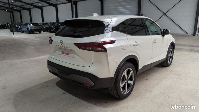 Nissan Qashqai MILD HYBRID 158 CH XTRONIC N-CONNECTA Blanc de 2024