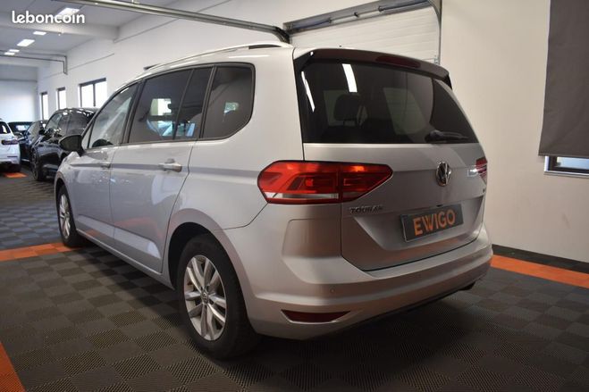 Volkswagen Touran 1.6 TDI 110ch BLUEMOTION 7 PLACES CAMERA Gris de 2016