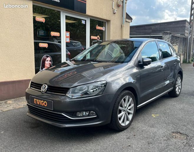 Volkswagen Polo 1.2 TSI 90 BLUEMOTION LOUNGE HISTORIQUE  Gris de 2015