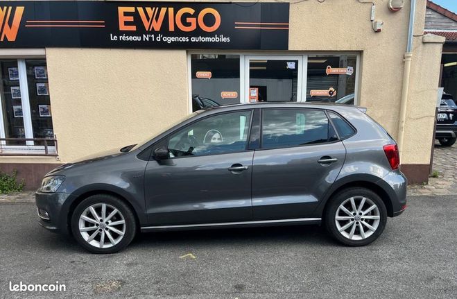 Volkswagen Polo 1.2 TSI 90 BLUEMOTION LOUNGE HISTORIQUE  Gris de 2015