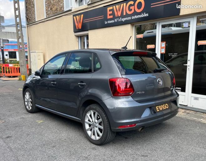 Volkswagen Polo 1.2 TSI 90 BLUEMOTION LOUNGE HISTORIQUE  Gris de 2015