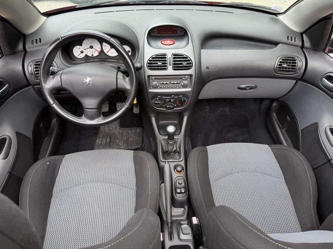 Peugeot 206 CC 1.6i 110cv 1re main Rouge de 2003