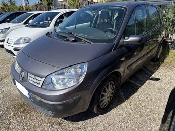  Voir détails -Renault Scenic II 1.6 16v 115ch Confort Expression à Saint-Priest (69)