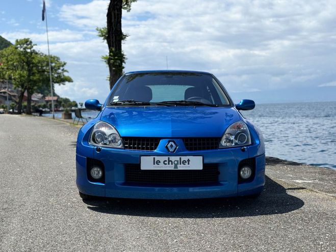 Renault Clio V6 3.0 SPORT Phase 2 Bleu de 2004