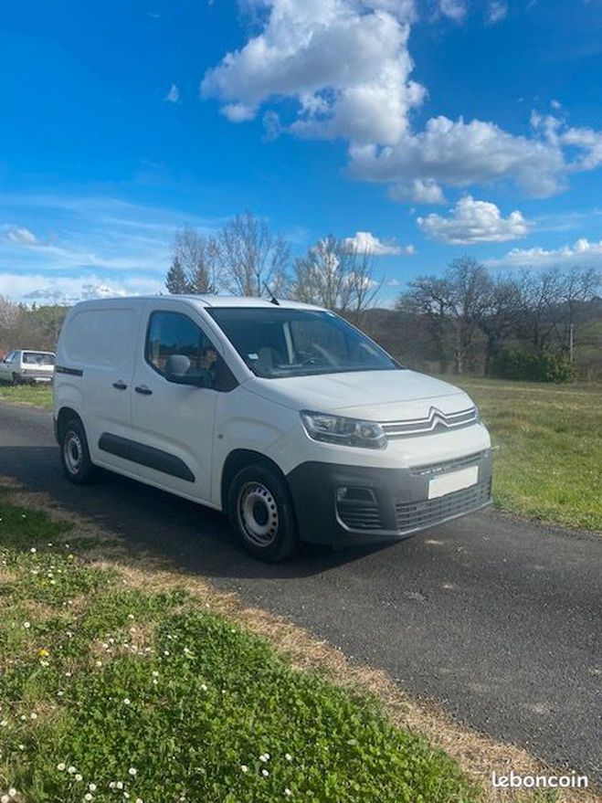 Citroen Berlingo v4 taille m bhdi 75 club Blanc de 2019