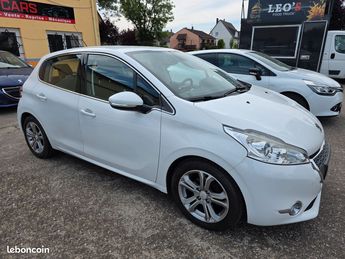  Voir détails -Peugeot 208 1.6l 120ch Allure à Duppigheim (67)