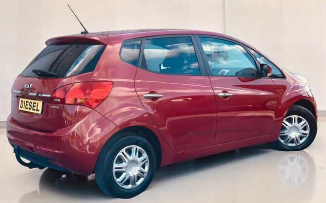 Kia Venga II 1.6 CRDI 115ch (6 cv) 16V Turbo FAP-D Rouge de 2016