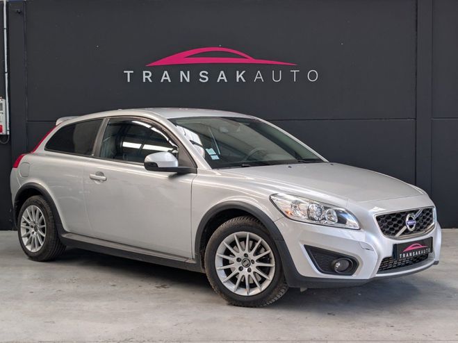 Volvo C30 BUSINESS D3 2.0 5 cylindres 150 ch Momen Gris de 2012