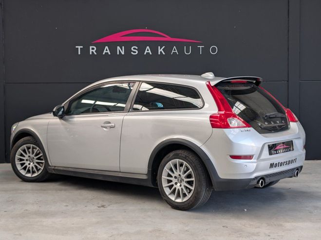 Volvo C30 BUSINESS D3 2.0 5 cylindres 150 ch Momen Gris de 2012