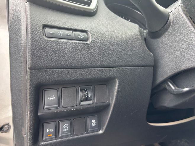 Nissan Qashqai II (2) 1.6 DCI 130 N-CONNECTA GPS MOTEUR Gris de 2016