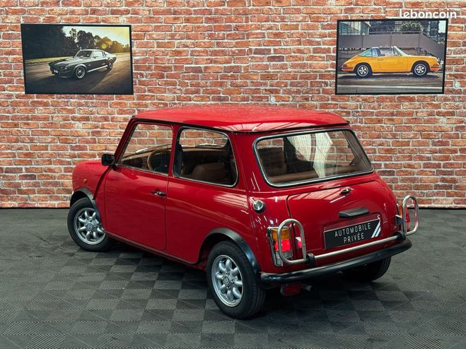 Austin Mini 1000 87CV entirement restaure IMMAT FR Rouge de 1990