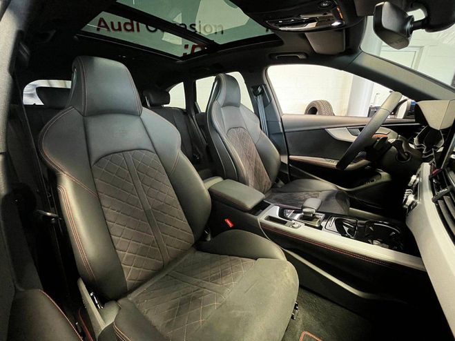Audi A4 Avant 35 TFSI 150 S tronic 7 Competition Bleu de 2024