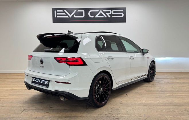 Volkswagen Golf 8 GTI Clubsport 45 / Akrapovic / ACC / T Blanc de 2022