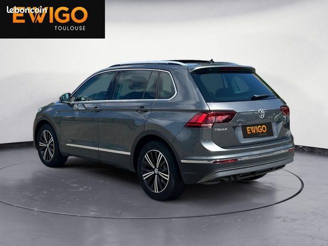 Volkswagen Tiguan 2.0 TDI 150 BLUEMOTION CARAT EXCLUSIVE D Gris de 2018