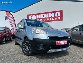  Voir détails -Peugeot Partner Tepee 1.6 Hdi 92Ch Active à Pavie (32)