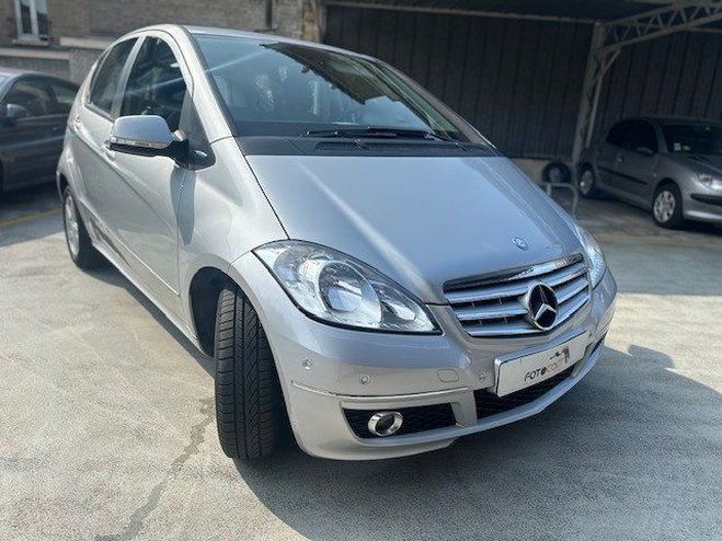Mercedes Classe A 180 BE AVANTGARDE CVT Gris de 2009