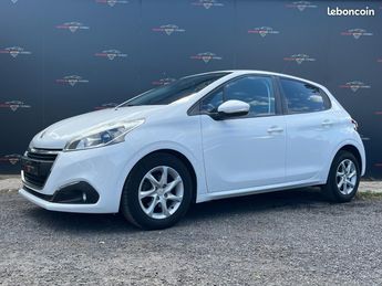  Voir détails -Peugeot 208 1.2 82ch Active à Béziers (34)