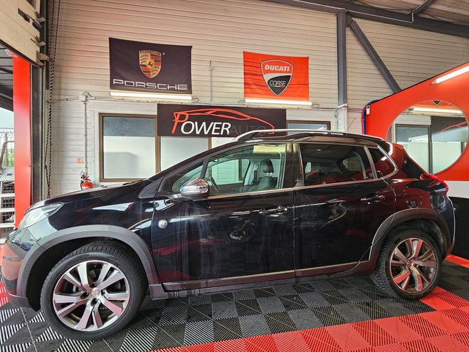 Peugeot 2008 1.2 ptec Noir de 2017