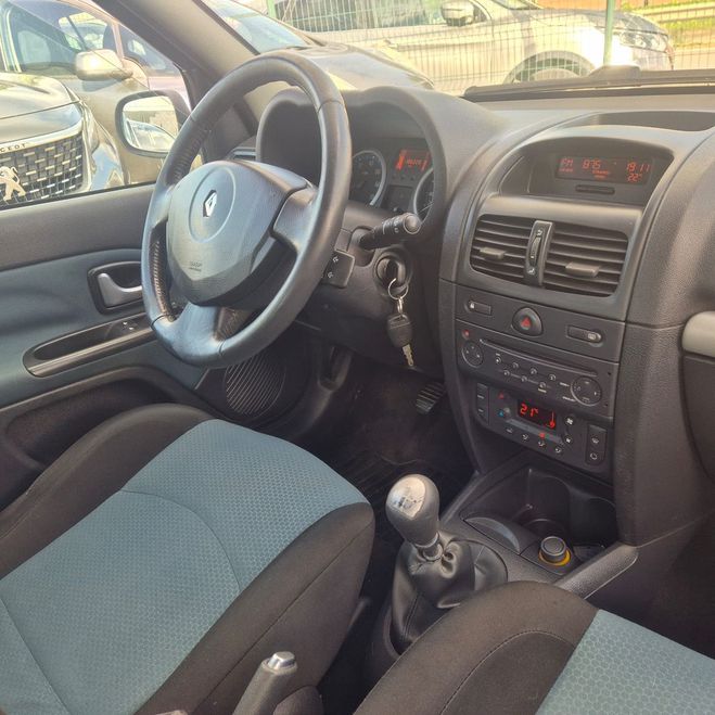 Renault Clio II 1.2 16V PRIVILEGE 5P Gris de 2007